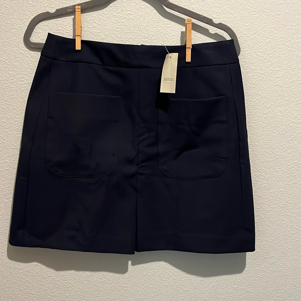 Loft navy blue skirt, 8p new